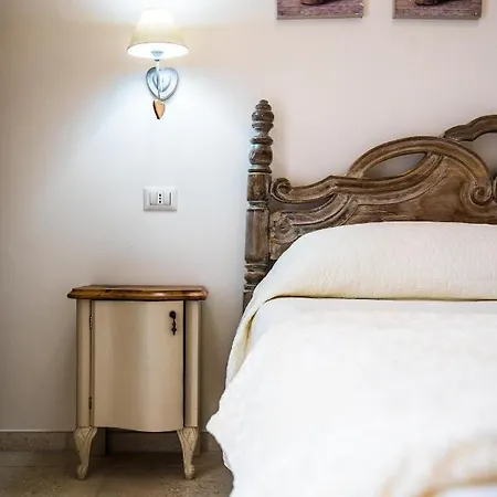 Panacea La Casa Del Miele ベッド・アンド・ブレックファスト サンタ・マリア・ディ・カステッラバーテ